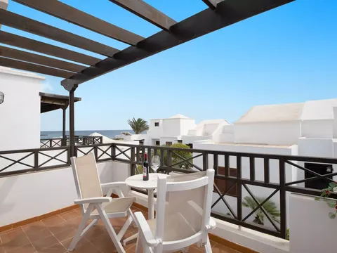 Balcony with sea view — Casa Sol y Playa